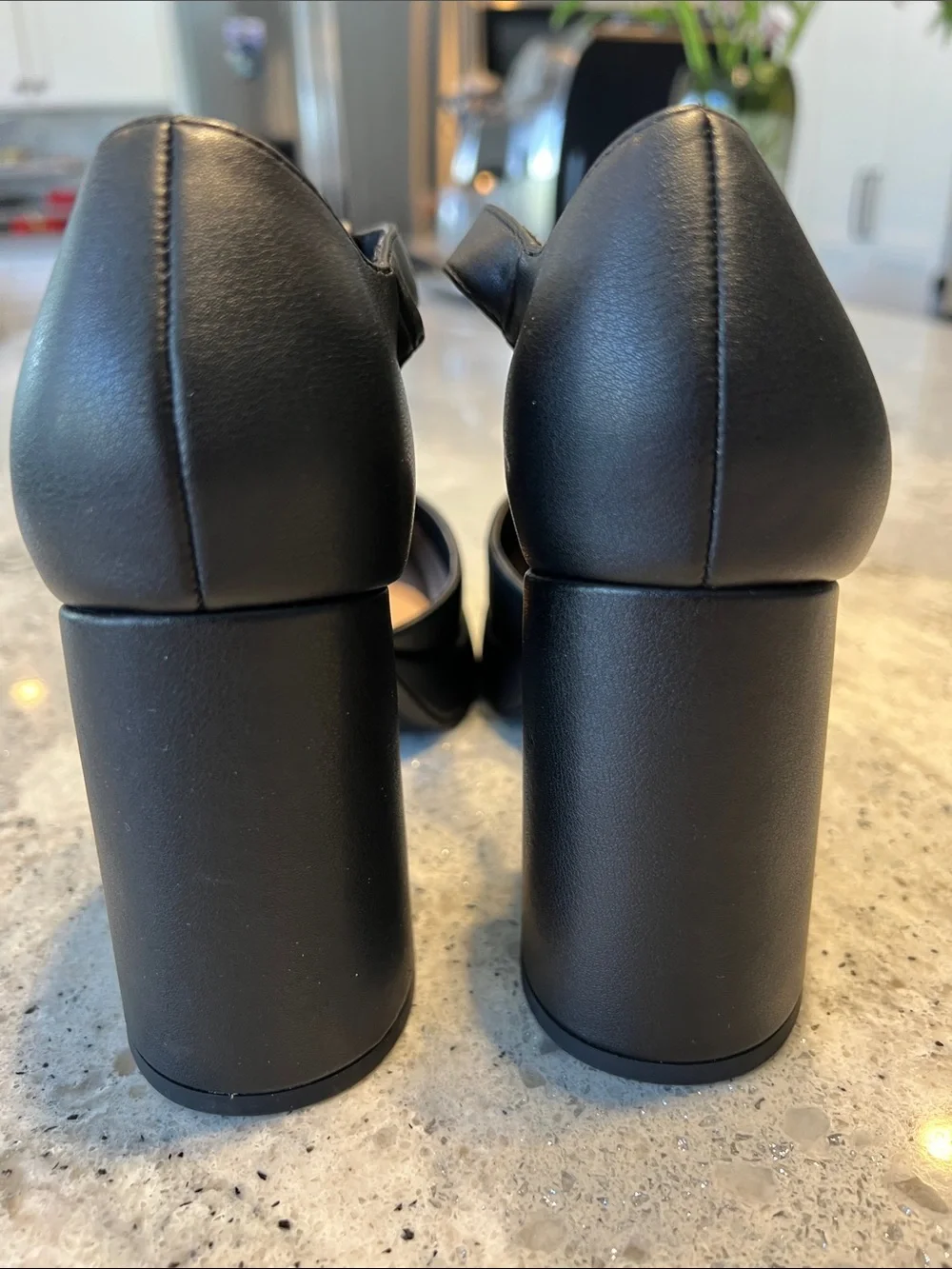 Pop Comfort Fit Black T-Strap Platform Mary Jane Block Heels Size 6 NWOB